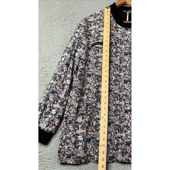 Free People Jacket Womens Size Medium Full Zip Button Floral Print Pockets - Picture 2 of 10